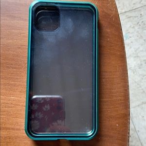 Two IPhone 11 Pro Max magnetic cases